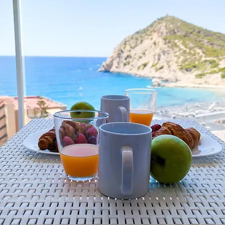 Cornelia Sea View 아파트